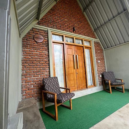 Steps Garden Resort نيجومبو المظهر الخارجي الصورة