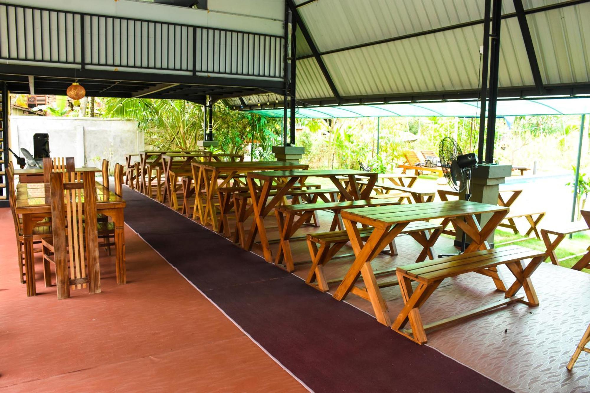 Steps Garden Resort نيجومبو المظهر الخارجي الصورة
