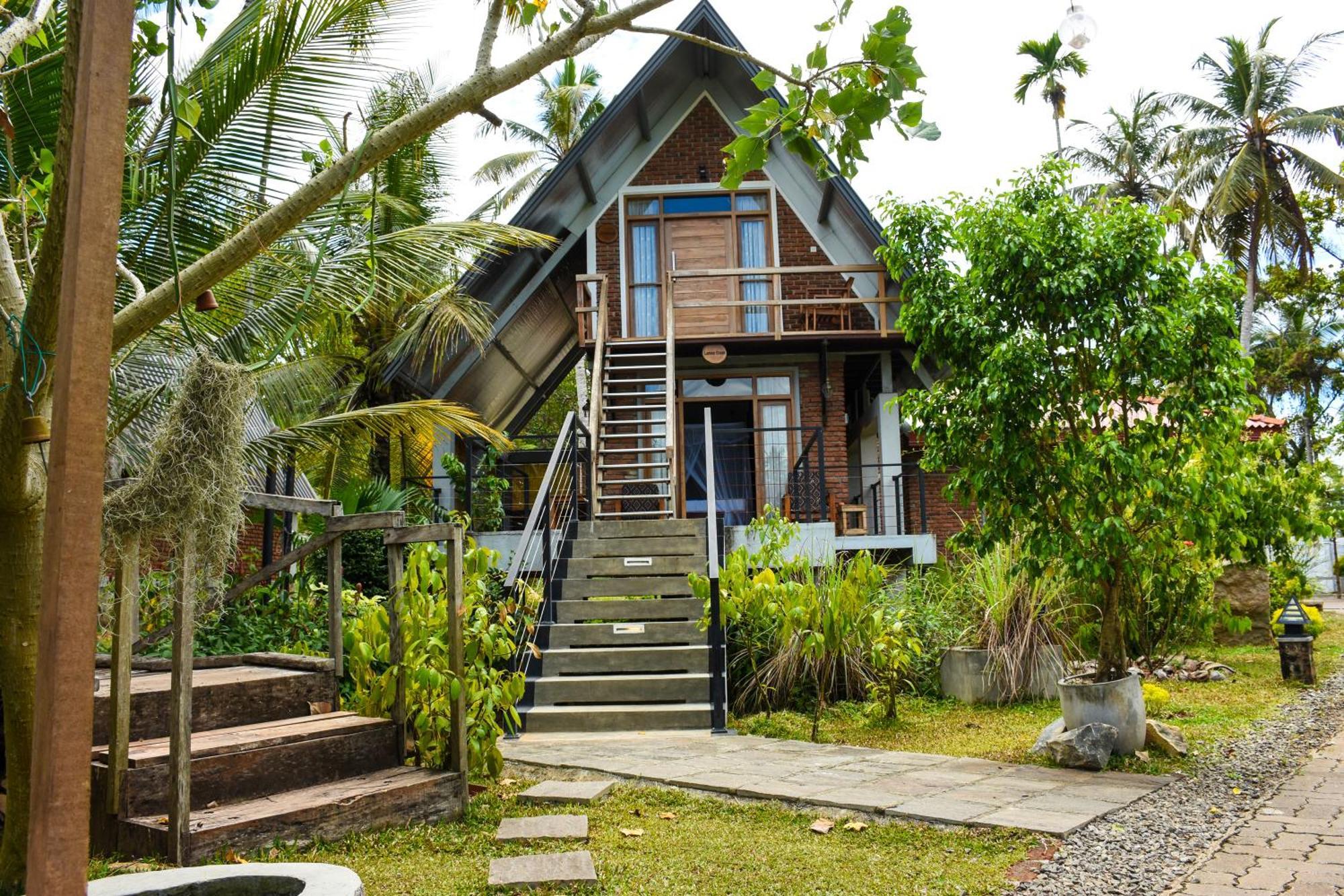 Steps Garden Resort نيجومبو المظهر الخارجي الصورة