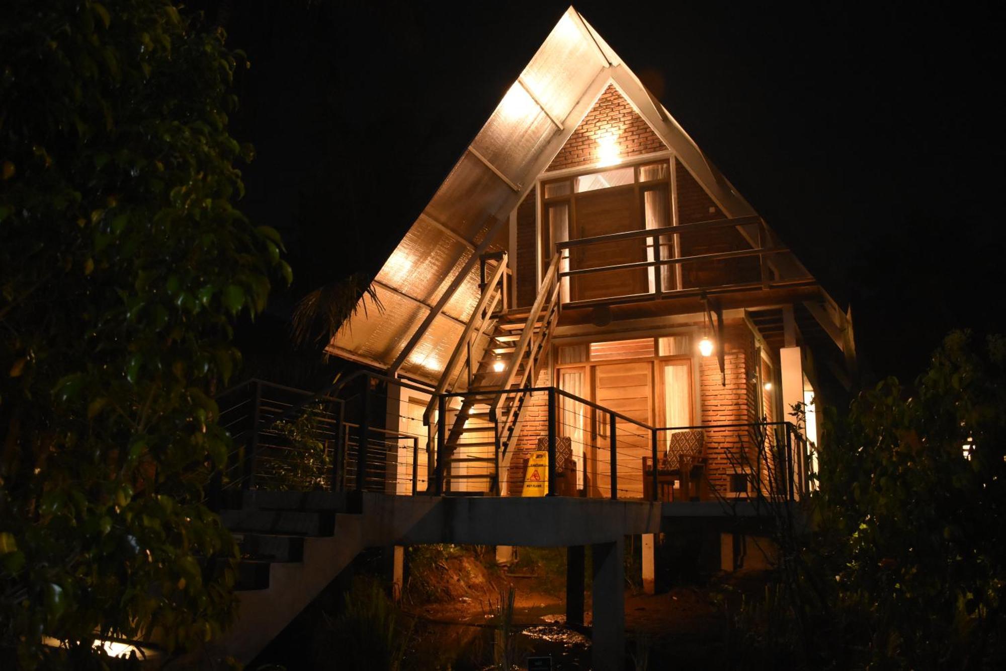 Steps Garden Resort نيجومبو المظهر الخارجي الصورة