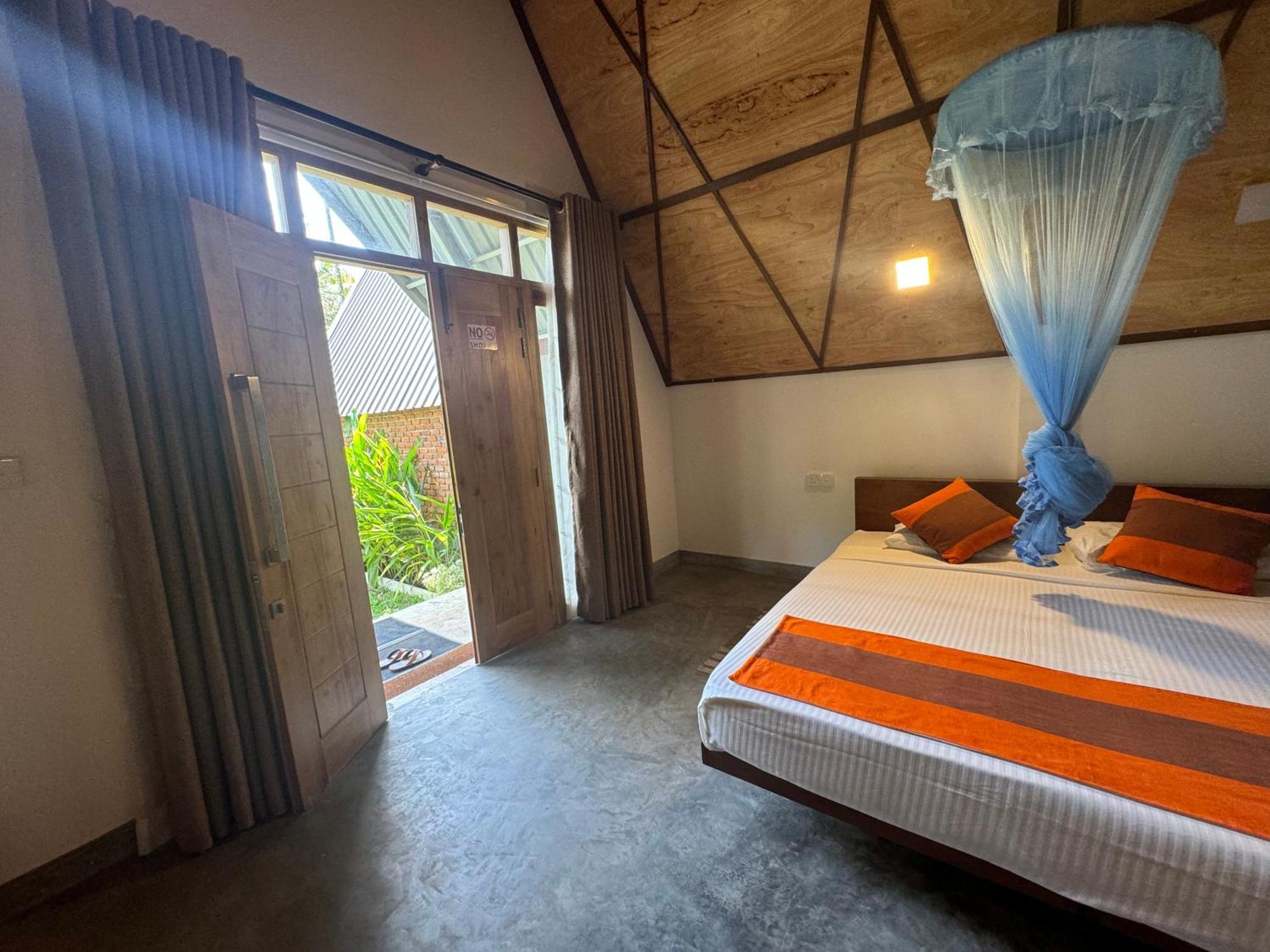 Steps Garden Resort نيجومبو المظهر الخارجي الصورة
