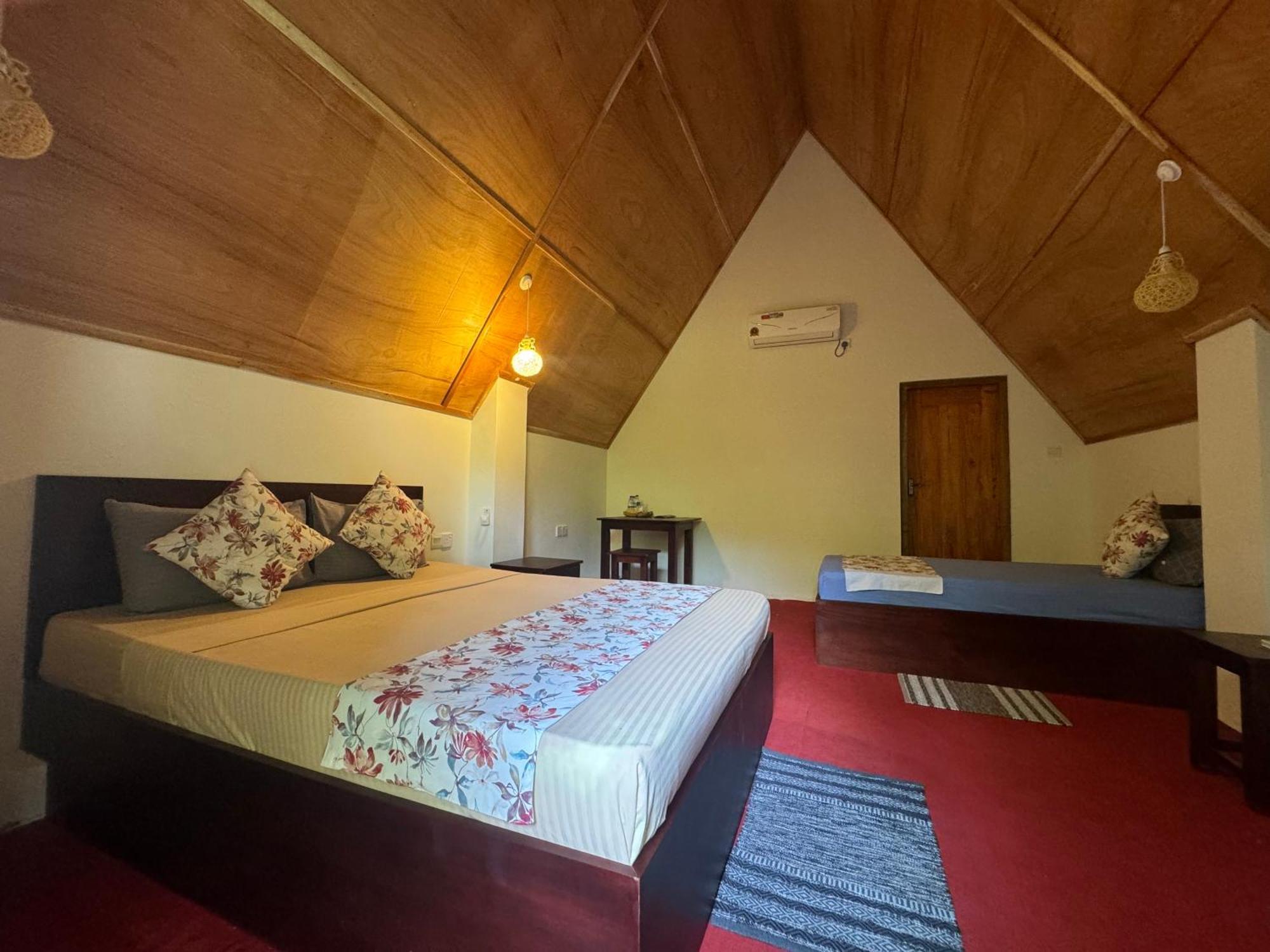 Steps Garden Resort نيجومبو المظهر الخارجي الصورة